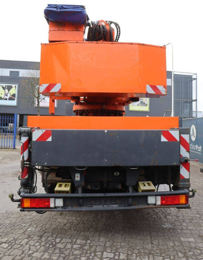 MAN 26.364 6x4 - Autokran: das Bild 3 MAN 26.364 6x4 - Autokran: das Bild 3