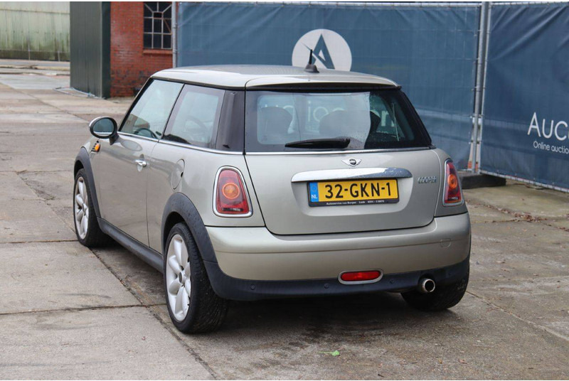 MINI Cooper - Limousine: das Bild 4 MINI Cooper - Limousine: das Bild 4
