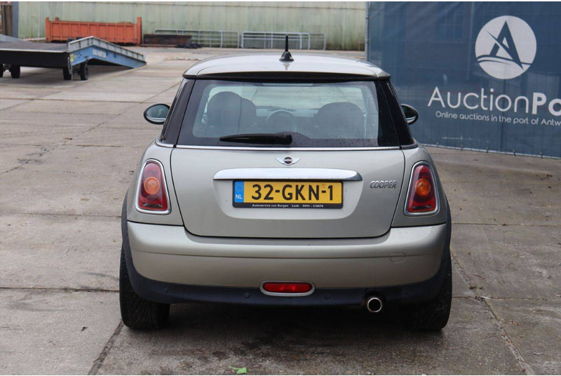 MINI Cooper - Limousine: das Bild 5 MINI Cooper - Limousine: das Bild 5