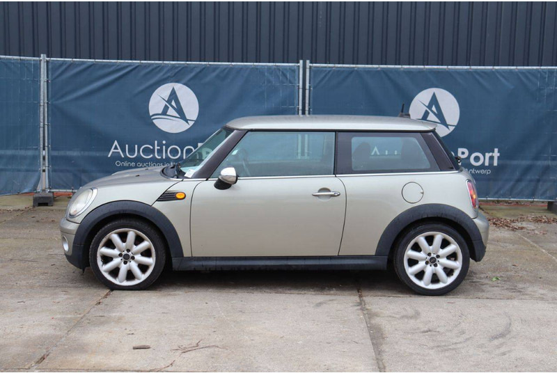 MINI Cooper - Limousine: das Bild 2 MINI Cooper - Limousine: das Bild 2