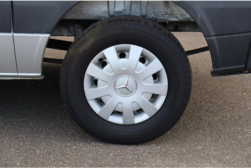 Kastenwagen Mercedes-Benz Sprinter: das Bild 18 Kastenwagen Mercedes-Benz Sprinter: das Bild 18