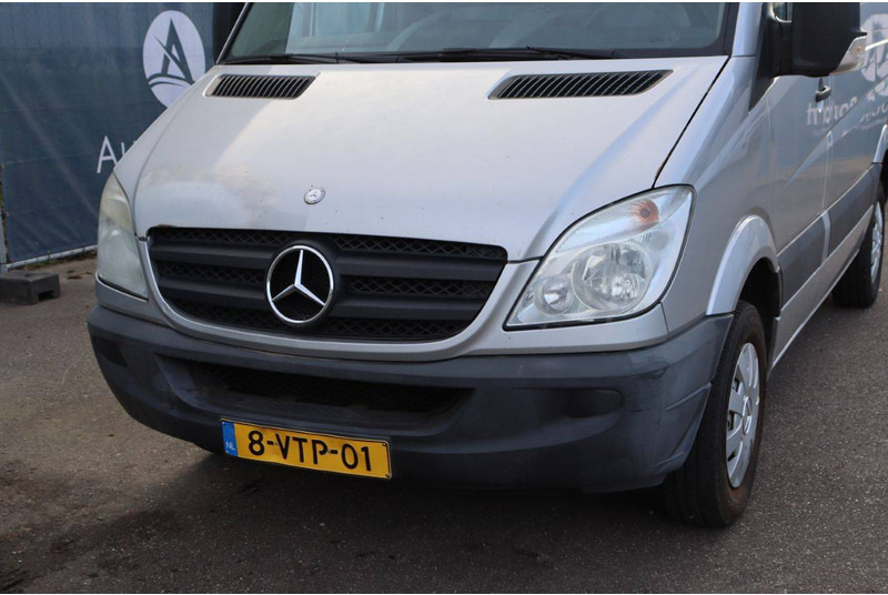 Kastenwagen Mercedes-Benz Sprinter: das Bild 10 Kastenwagen Mercedes-Benz Sprinter: das Bild 10