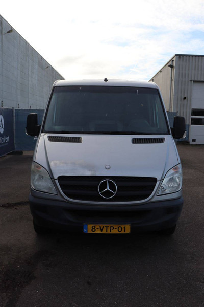 Kastenwagen Mercedes-Benz Sprinter: das Bild 8 Kastenwagen Mercedes-Benz Sprinter: das Bild 8