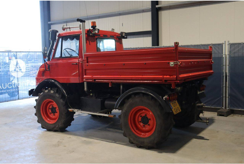 Mercedes-Benz Unimog 406 - Pritsche LKW: das Bild 3 Mercedes-Benz Unimog 406 - Pritsche LKW: das Bild 3