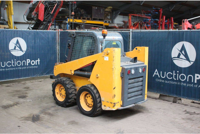 Mustang R135 - Radlader: das Bild 3 Mustang R135 - Radlader: das Bild 3