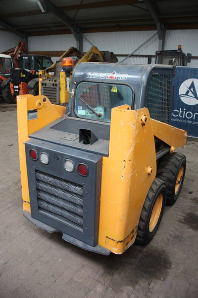 Mustang R135 - Radlader: das Bild 5 Mustang R135 - Radlader: das Bild 5