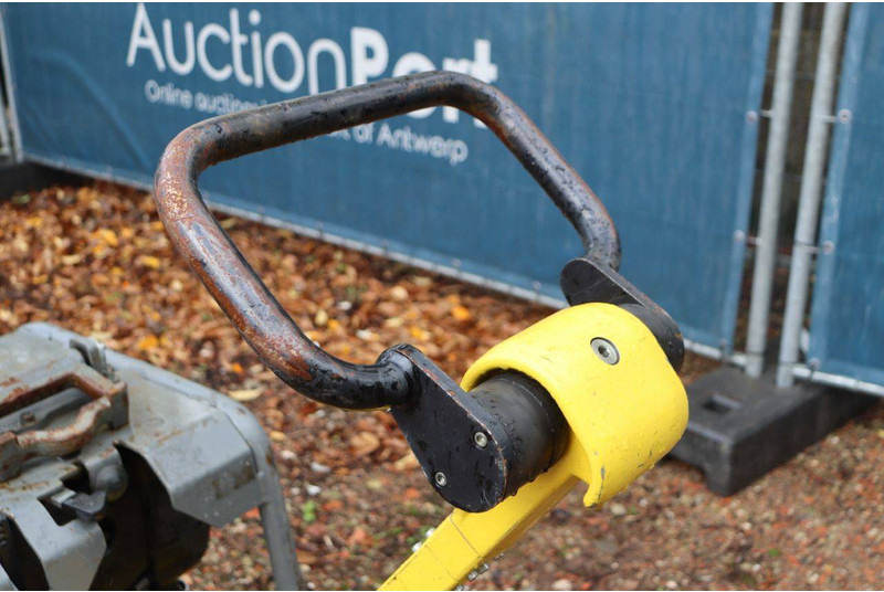 Rüttelplatte Neuson DPU3050: das Bild 18