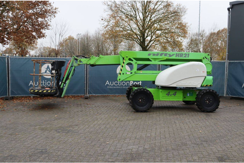 Niftylift HR21 D 4x4 - Gelenkarmbühne: das Bild 2 Niftylift HR21 D 4x4 - Gelenkarmbühne: das Bild 2