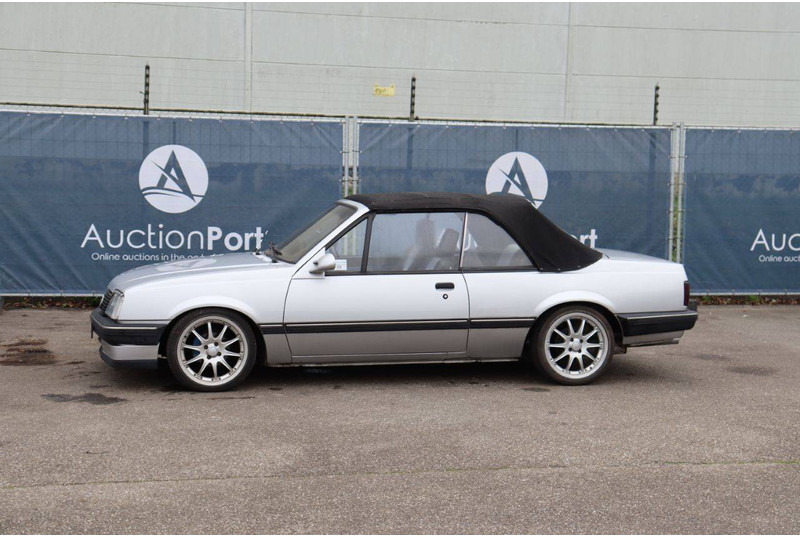 Opel ASCONA-C - PKW: das Bild 1 Opel ASCONA-C - PKW: das Bild 1