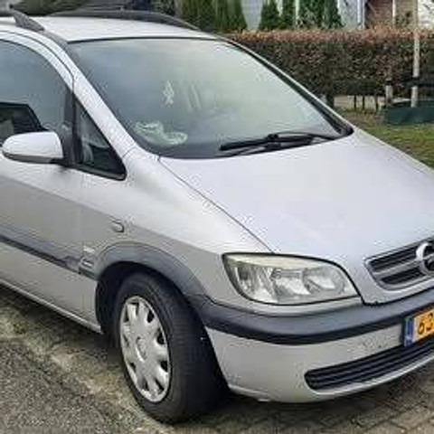 Opel Zafira - Limousine: das Bild 2 Opel Zafira - Limousine: das Bild 2