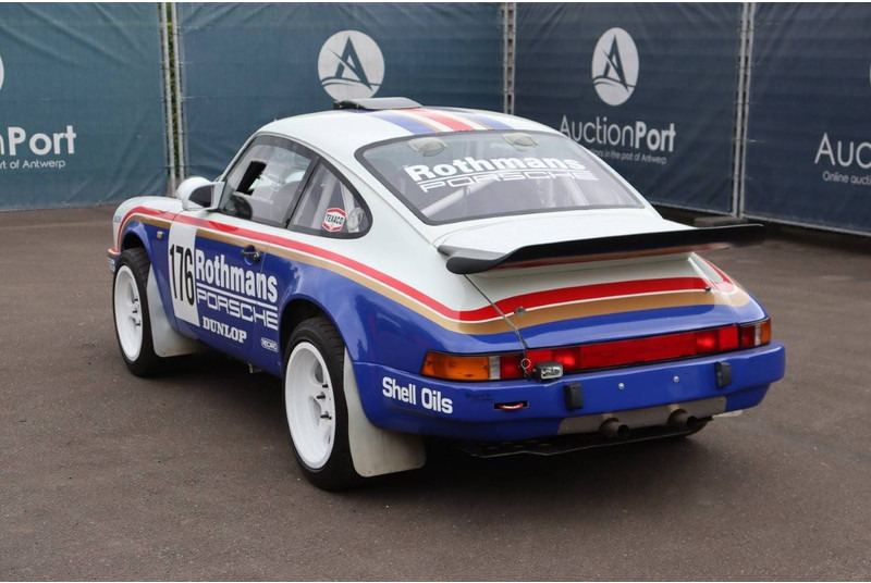 Porsche 911 Dakar Tribute Rally Car - PKW: das Bild 4 Porsche 911 Dakar Tribute Rally Car - PKW: das Bild 4