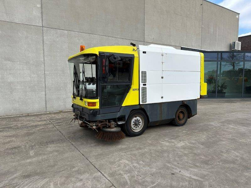 Ravo 5002 - Kehrmaschine: das Bild 1 Ravo 5002 - Kehrmaschine: das Bild 1
