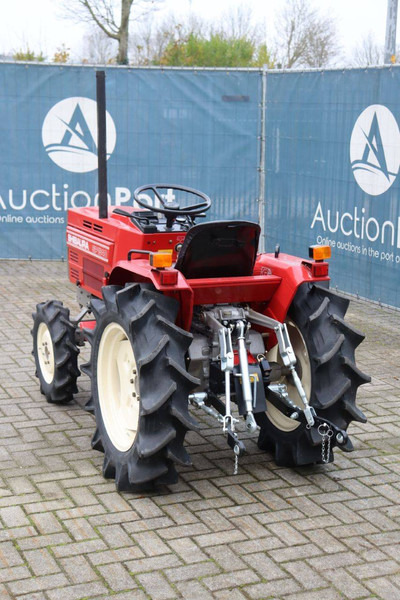 Shibaura SP1540 - Traktor: das Bild 4 Shibaura SP1540 - Traktor: das Bild 4