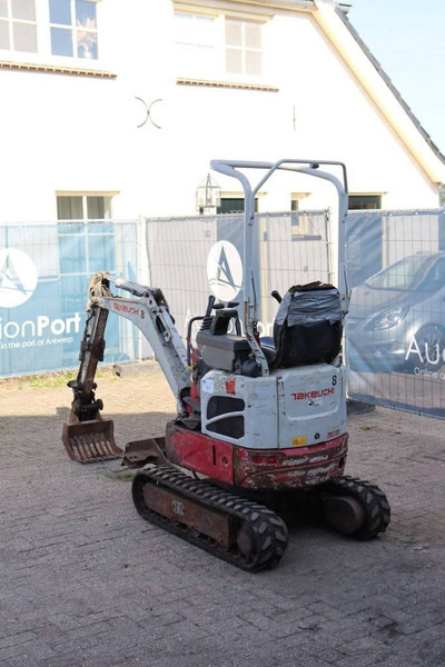 Takeuchi TB210R - Minibagger: das Bild 3 Takeuchi TB210R - Minibagger: das Bild 3