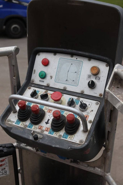 Gelenkarmbühne Teupen LEO23GT: das Bild 12 Gelenkarmbühne Teupen LEO23GT: das Bild 12