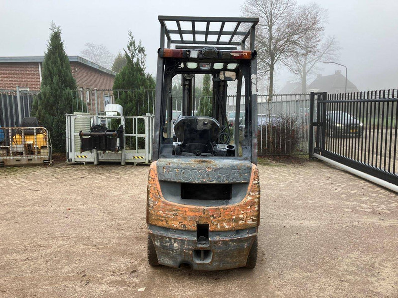 Toyota 02-8FDF18 - Elektrostapler: das Bild 4 Toyota 02-8FDF18 - Elektrostapler: das Bild 4