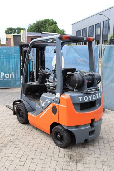 Toyota 02-8FGF18 - Treibgasstapler: das Bild 4 Toyota 02-8FGF18 - Treibgasstapler: das Bild 4
