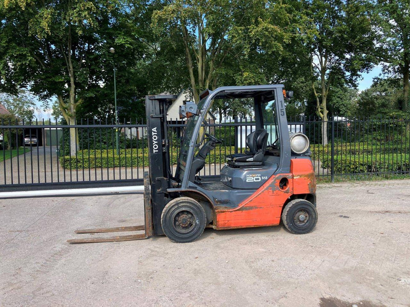 Toyota 02-8FGF20 - Treibgasstapler: das Bild 1 Toyota 02-8FGF20 - Treibgasstapler: das Bild 1