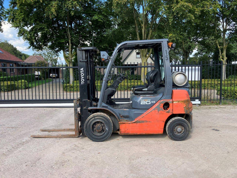 Toyota 02-8FGF20 - Treibgasstapler: das Bild 2 Toyota 02-8FGF20 - Treibgasstapler: das Bild 2