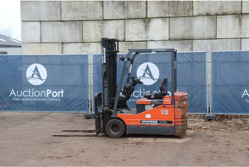 Toyota 5FBE18 - Elektrostapler: das Bild 3 Toyota 5FBE18 - Elektrostapler: das Bild 3