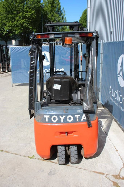 Toyota 8FBE15T - Elektrostapler: das Bild 4 Toyota 8FBE15T - Elektrostapler: das Bild 4