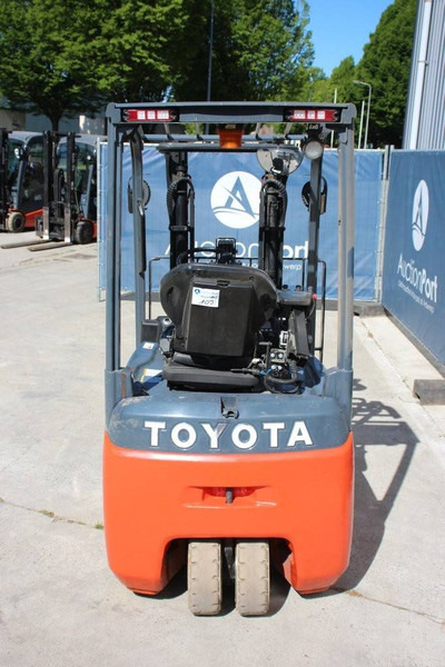 Toyota 8FBEK18T - Elektrostapler: das Bild 4 Toyota 8FBEK18T - Elektrostapler: das Bild 4