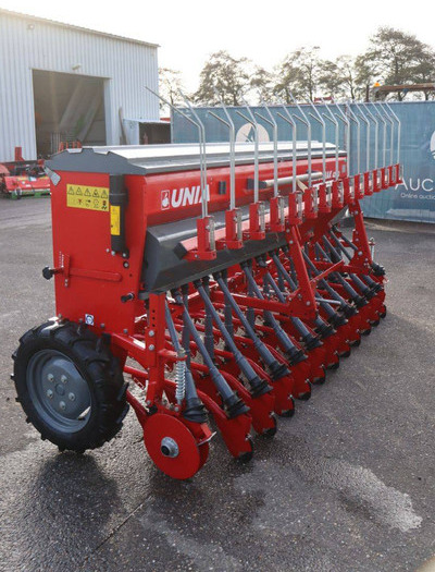 UNIA POZNANIAK 420/3 - Sätechnik: das Bild 5 UNIA POZNANIAK 420/3 - Sätechnik: das Bild 5