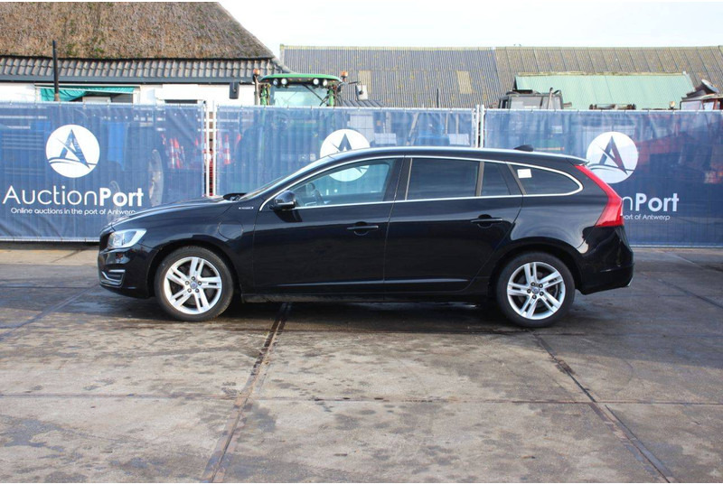 Volvo V60 D6 AWD Plug-in Hybrid - PKW: das Bild 2 Volvo V60 D6 AWD Plug-in Hybrid - PKW: das Bild 2