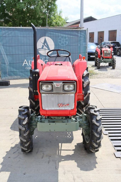 Traktor Yanmar YM1610D: das Bild 7
