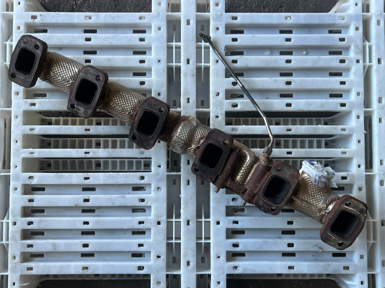 GALERIE EVACUARE DAF MX11 2047479 - Abgaskrümmer für LKW: das Bild 2 GALERIE EVACUARE DAF MX11 2047479 - Abgaskrümmer für LKW: das Bild 2