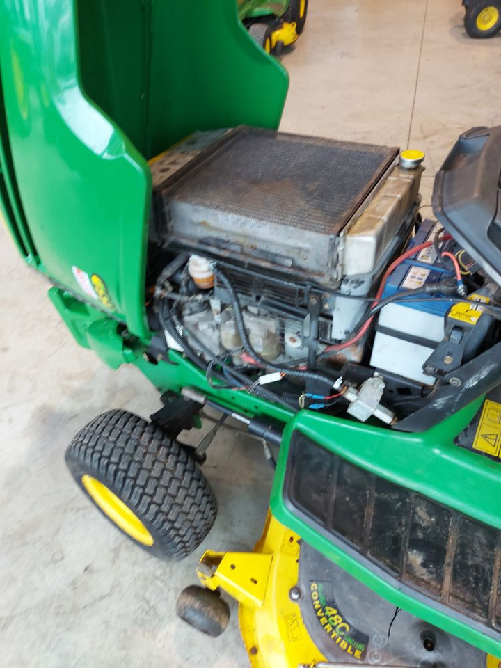 John Deere 355D - Kleintraktor: das Bild 3 John Deere 355D - Kleintraktor: das Bild 3