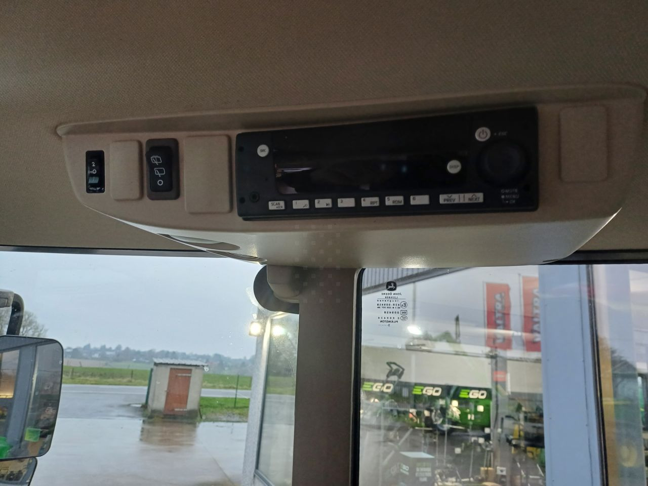 John Deere 6130m - Traktor: das Bild 5 John Deere 6130m - Traktor: das Bild 5