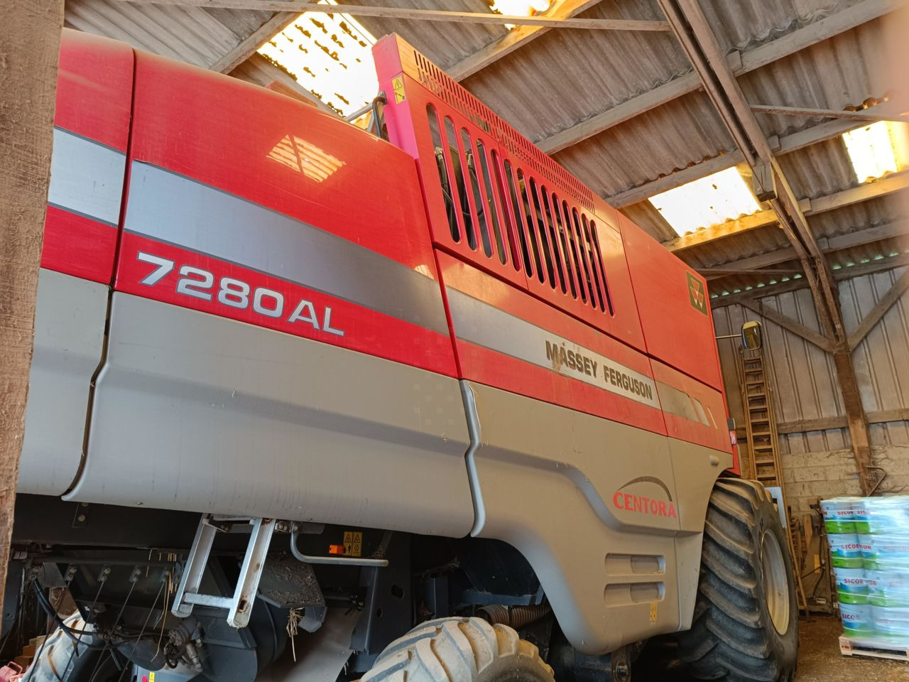 Massey Ferguson 7282 AL - Mähdrescher: das Bild 1 Massey Ferguson 7282 AL - Mähdrescher: das Bild 1