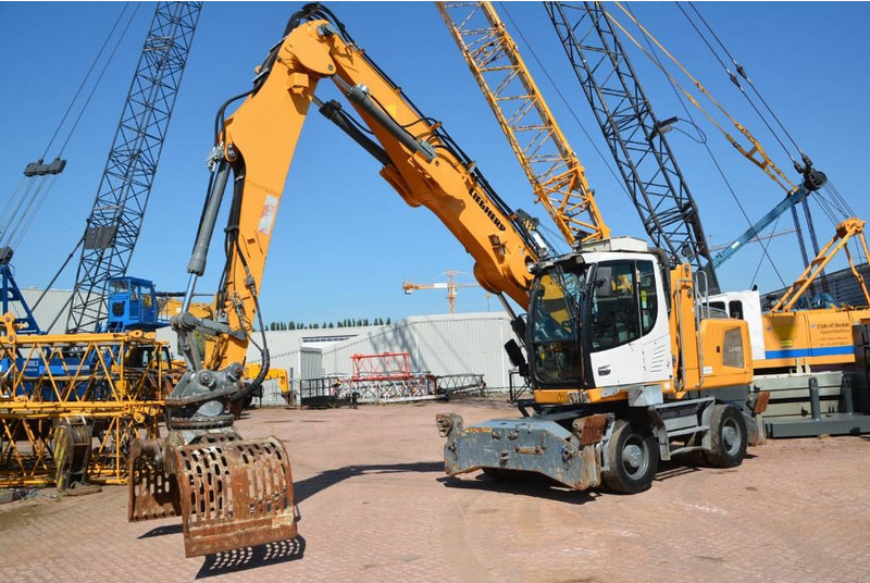 Liebherr LH 22 M - Umschlagbagger: das Bild 2 Liebherr LH 22 M - Umschlagbagger: das Bild 2
