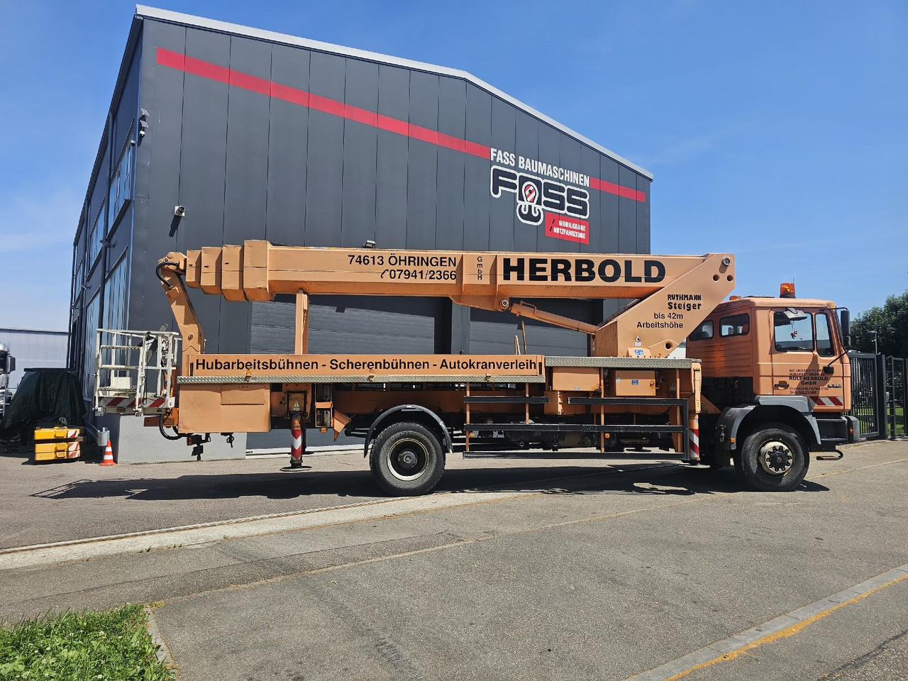 Ruthmann Steiger T 420 auf MAN 18.264 4x4 ALLRAD - LKW mit Arbeitsbühne: das Bild 3 Ruthmann Steiger T 420 auf MAN 18.264 4x4 ALLRAD - LKW mit Arbeitsbühne: das Bild 3