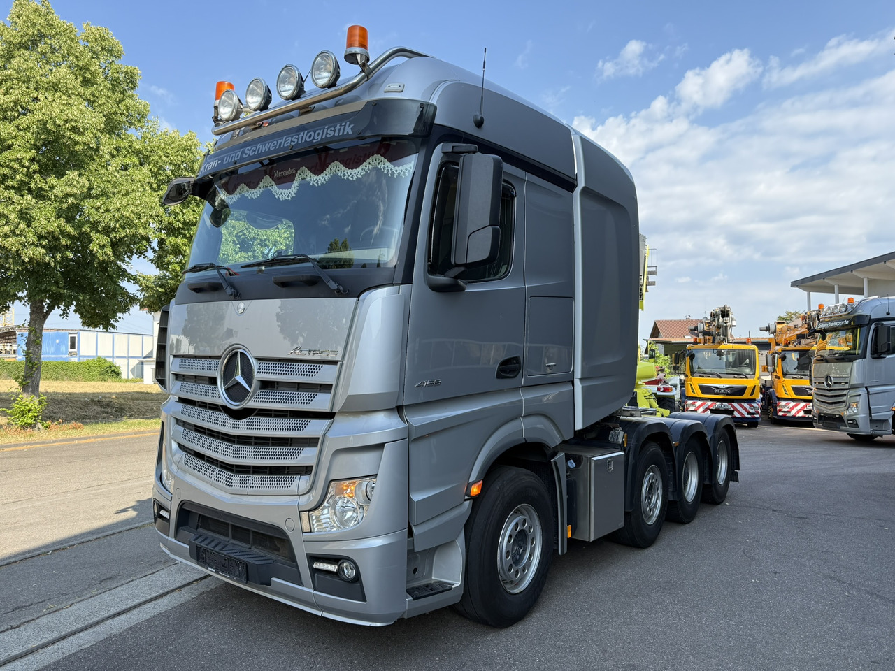 Mercedes-Benz 2015 Actros 4158 SLT 8x4 (ZGG 155 t) - Sattelzugmaschine: das Bild 2 Mercedes-Benz 2015 Actros 4158 SLT 8x4 (ZGG 155 t) - Sattelzugmaschine: das Bild 2