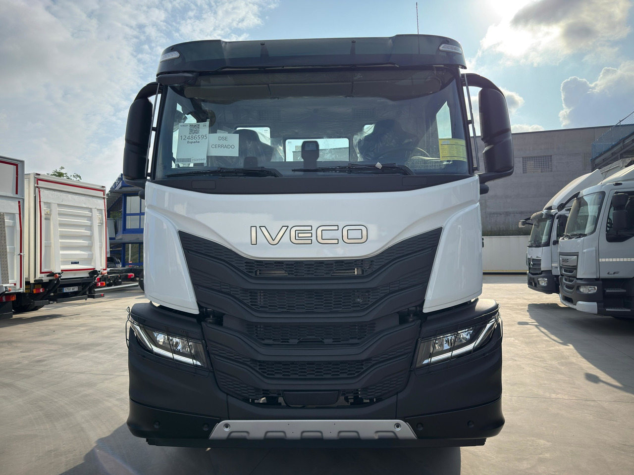 IVECO AD280X40 YPS ON X-WAY E6 (Chassis) - Fahrgestell LKW: das Bild 2 IVECO AD280X40 YPS ON X-WAY E6 (Chassis) - Fahrgestell LKW: das Bild 2
