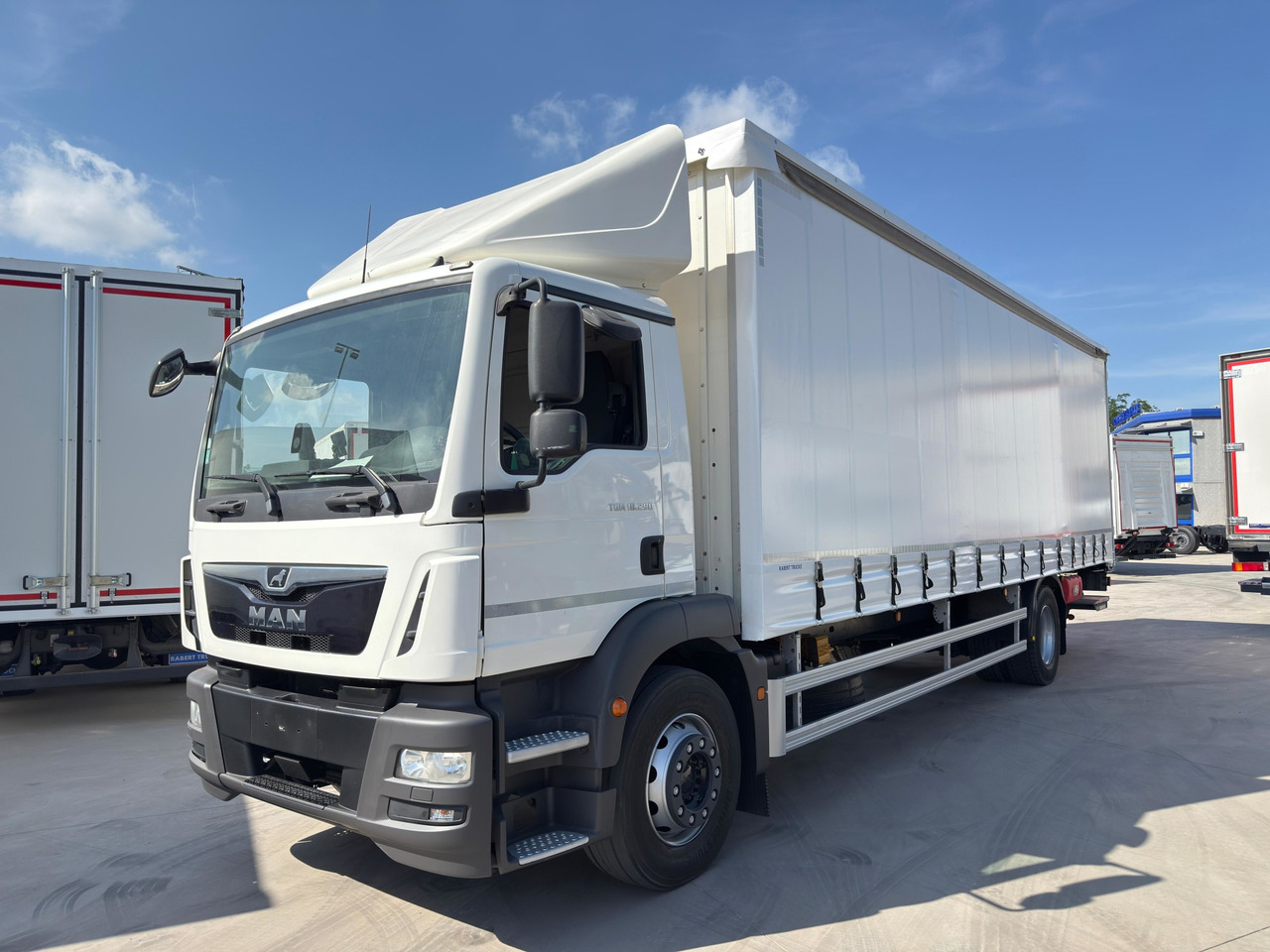 MAN 18.290 BL TGM E6 (Tauliner) - Plane LKW: das Bild 1 MAN 18.290 BL TGM E6 (Tauliner) - Plane LKW: das Bild 1