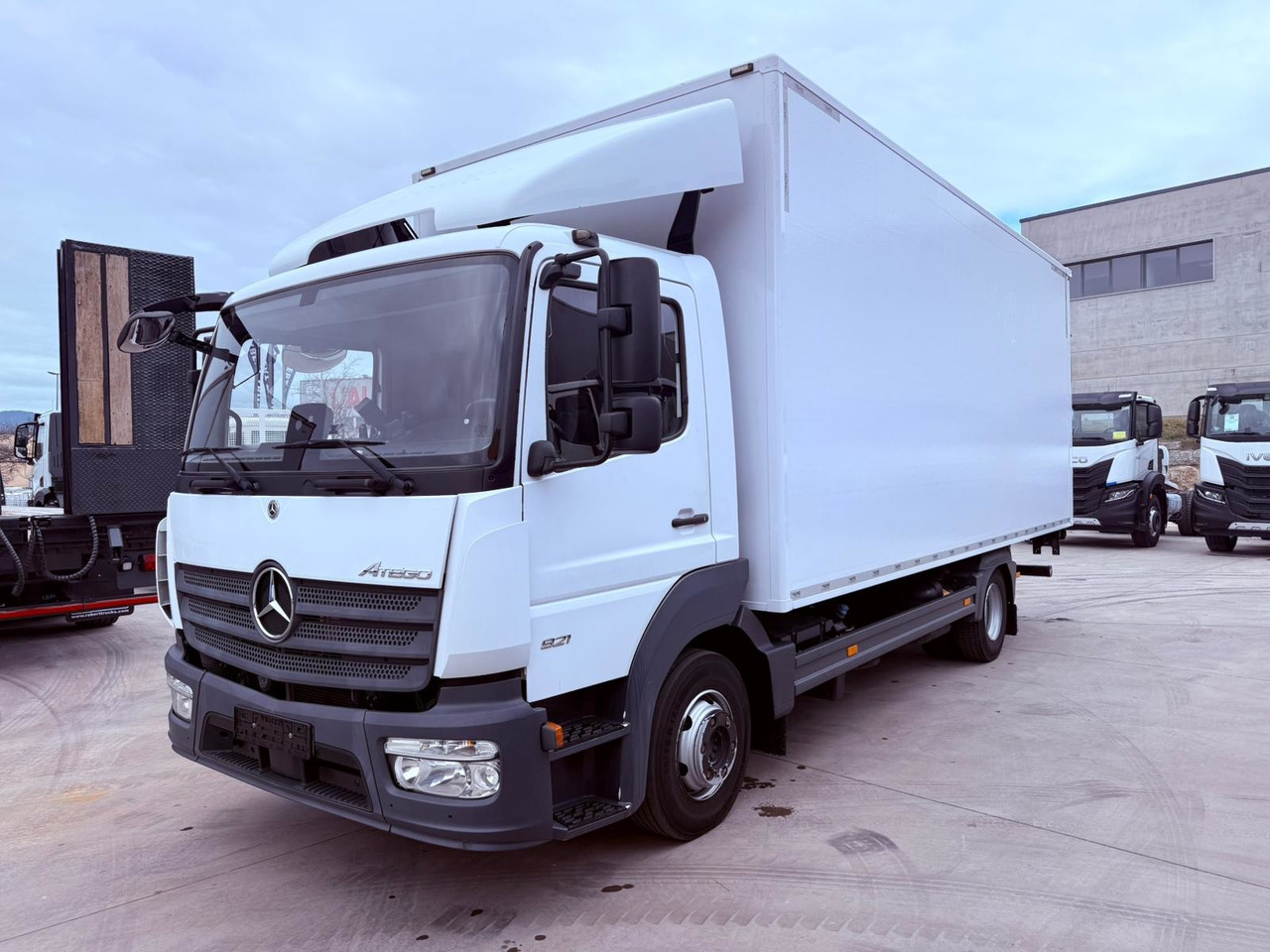 MERCEDES BENZ 9.21 Atego E6 (VAN) - Koffer LKW: das Bild 1 MERCEDES BENZ 9.21 Atego E6 (VAN) - Koffer LKW: das Bild 1