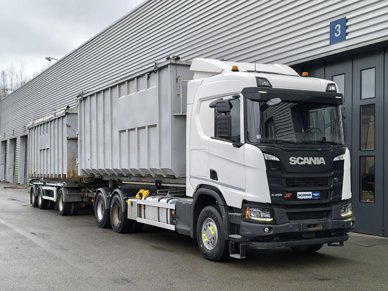 SCANIA R 450 B6x4HA - Fahrgestell LKW: das Bild 1 SCANIA R 450 B6x4HA - Fahrgestell LKW: das Bild 1