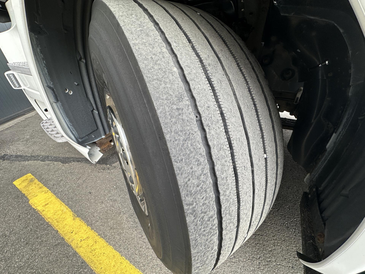 SCANIA R 410 LA4x2MNA - Sattelzugmaschine: das Bild 3 SCANIA R 410 LA4x2MNA - Sattelzugmaschine: das Bild 3