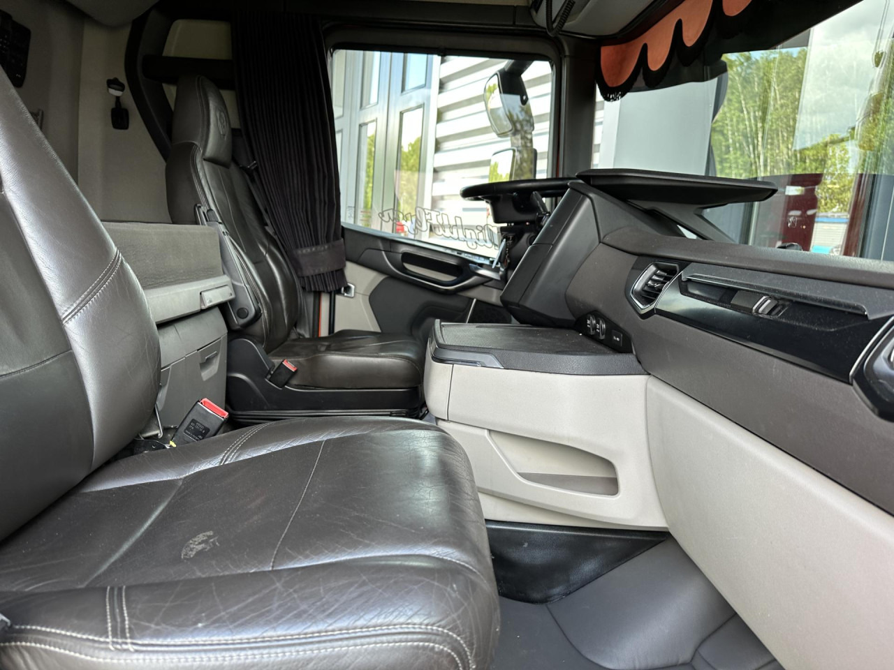 Sattelzugmaschine SCANIA S 500 A4x2NB: das Bild 10