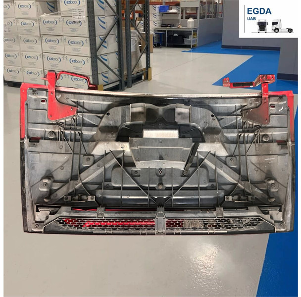 DAF - Kühlergrill: das Bild 2 DAF - Kühlergrill: das Bild 2