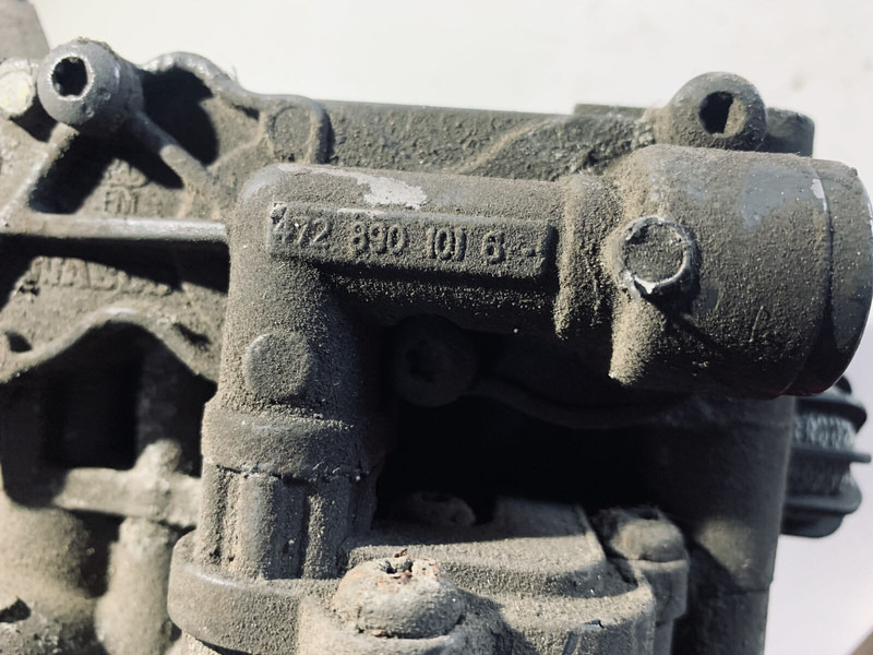 Mercedes-Benz ACTROS - Ventil: das Bild 5 Mercedes-Benz ACTROS - Ventil: das Bild 5