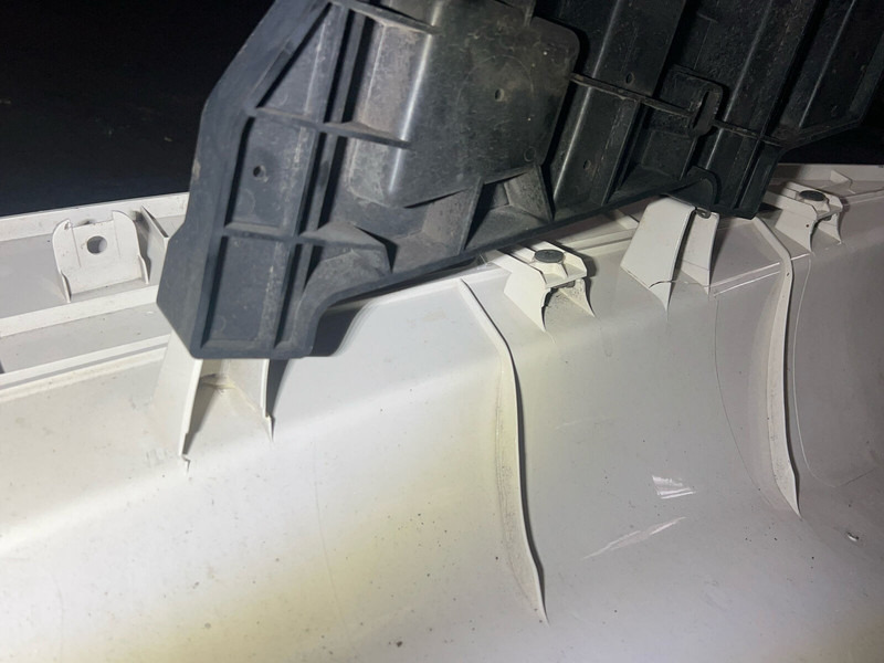 Scania - Aeropack/ Spoiler: das Bild 4 Scania - Aeropack/ Spoiler: das Bild 4