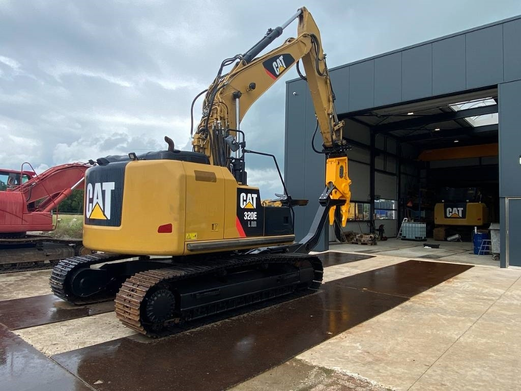 CAT 320 EL LR CAR DISMANTLER - Abrissbagger: das Bild 4 CAT 320 EL LR CAR DISMANTLER - Abrissbagger: das Bild 4