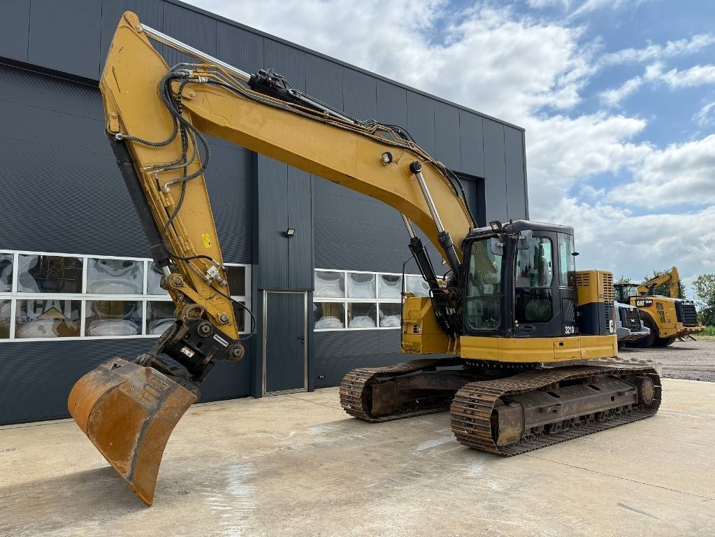 CAT 321 D LCR - Kettenbagger: das Bild 2 CAT 321 D LCR - Kettenbagger: das Bild 2