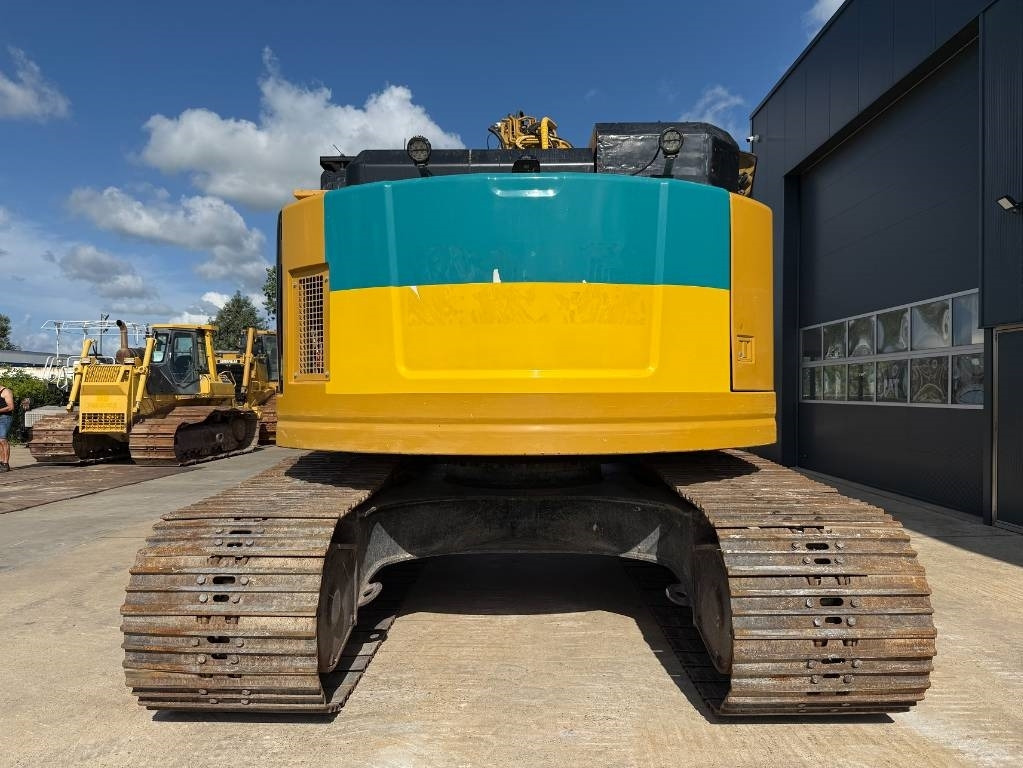 Kettenbagger CAT 335 F L CR: das Bild 15