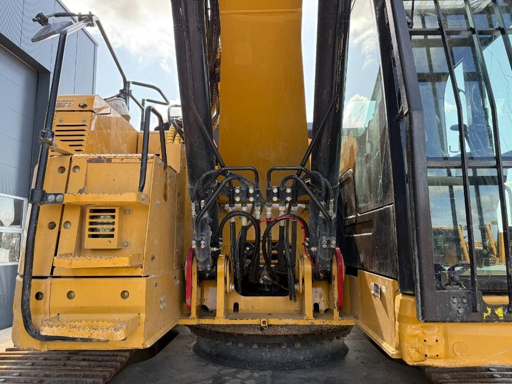 Kettenbagger CAT 335 F L CR: das Bild 20