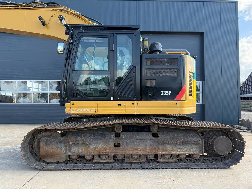 Kettenbagger CAT 335 F L CR: das Bild 21